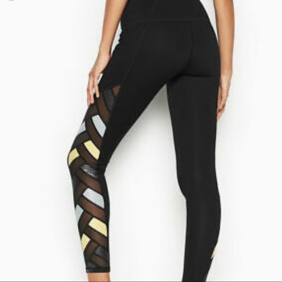 Victoria Sport Knockout Leggings 